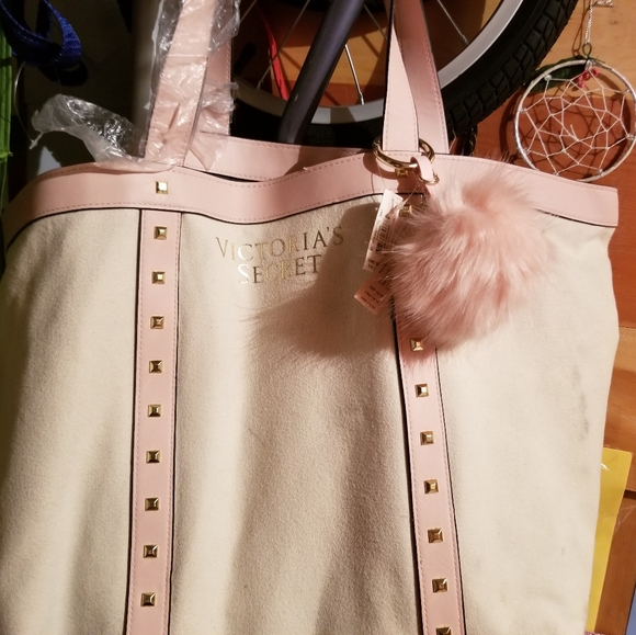 Tote - Picture 3 of 4